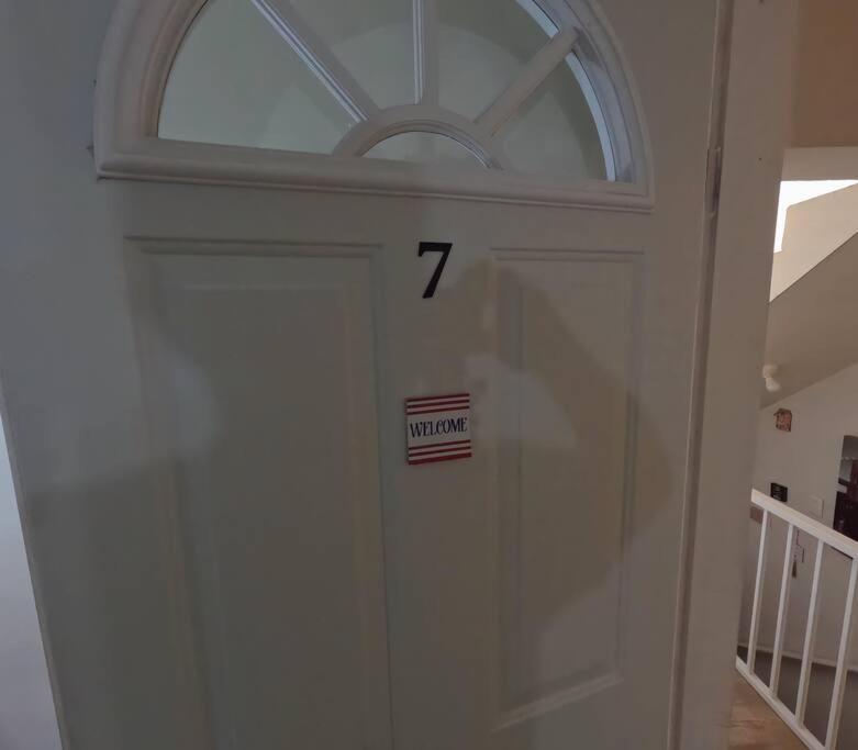 シウダー・バージェスDepartamento Privado7, 2 Camas Matri, Parking, Cocina Equipada, Wifi 65 Mb, 2 Climas,Centrico,Tv Smartアパートメント エクステリア 写真